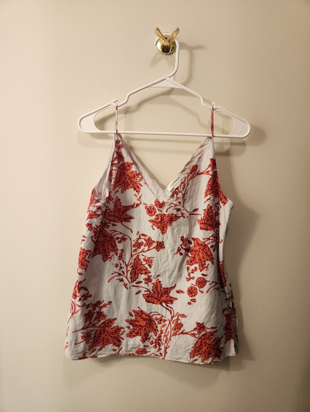 Club Monaco Printed V Neck Floral Tank Size Small